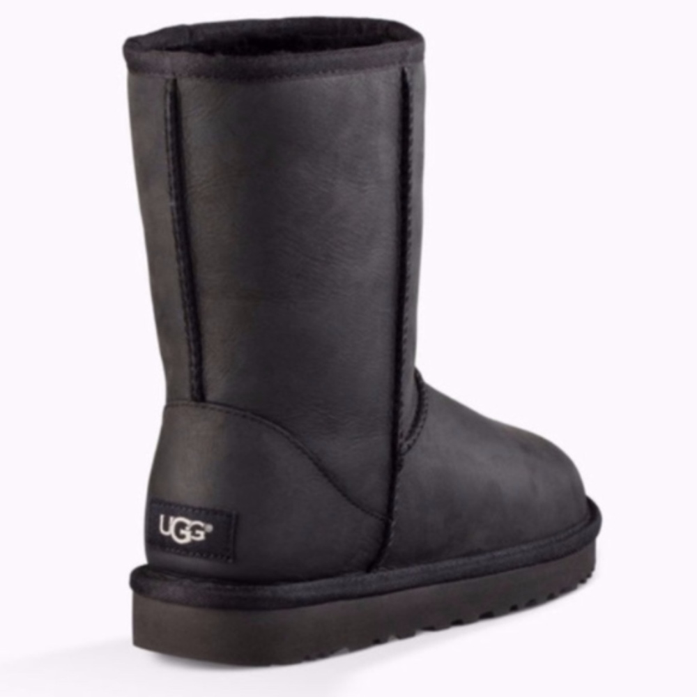 UGG Classic Black Short Leather Winter Boots BOX